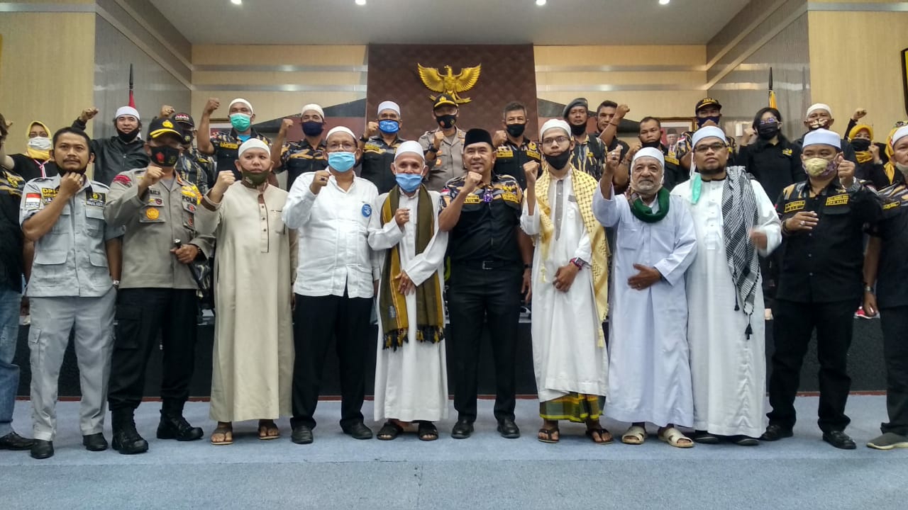 Sukhrowardi Akhirnya Minta Maaf di Hadapan Ulama