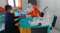 SAVE_20200829_162346 Petugas PPS Kecamatan Banua Lima Di-Rapid Test