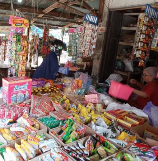 Pesan Bu Saniah: Ayo Pakai Masker!