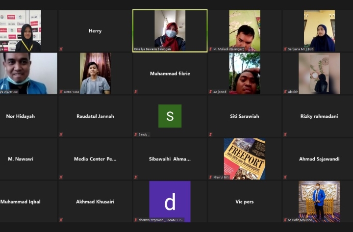 KNPI Balangan Gelar Diskusi Publik Terkait Pengguna Medsos di Masa Pilkada