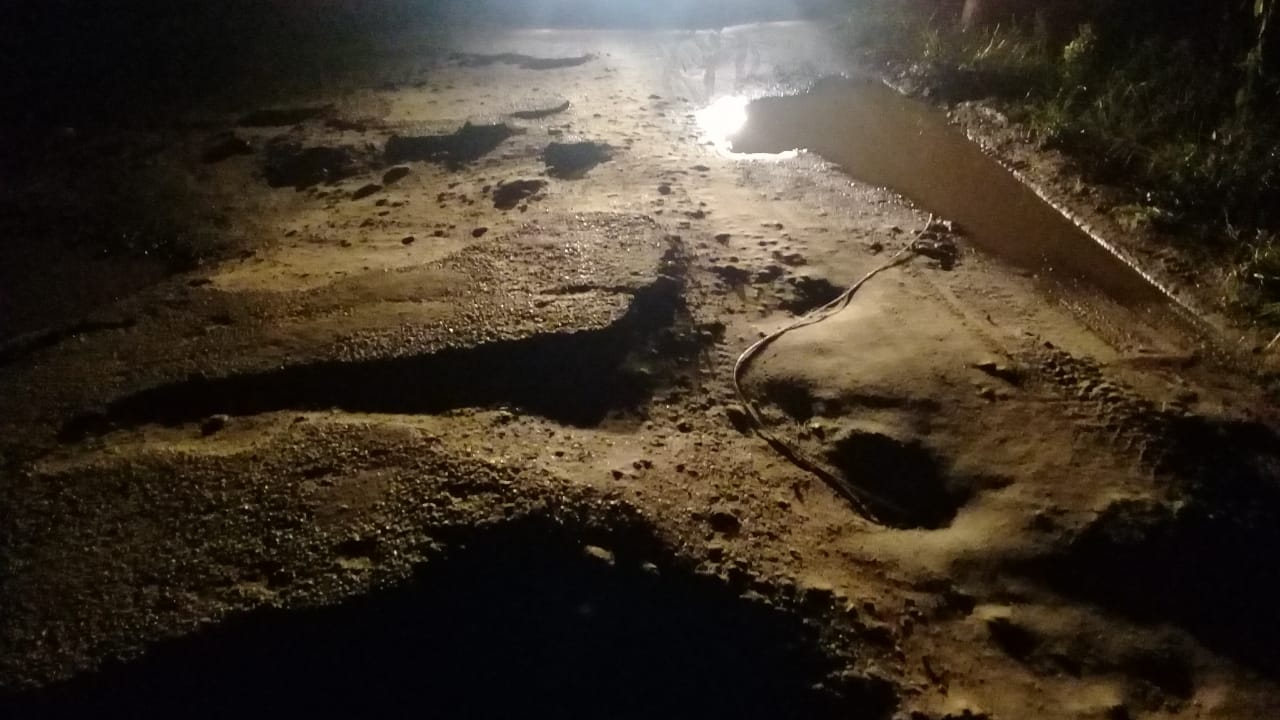 Jalan Bangkuang Rusak Parah