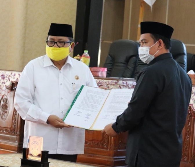 WhatsApp Image 2020-12-24 at 19.35.56 DPRD Balangan Tetapkan 28 Perda Tahun 2021