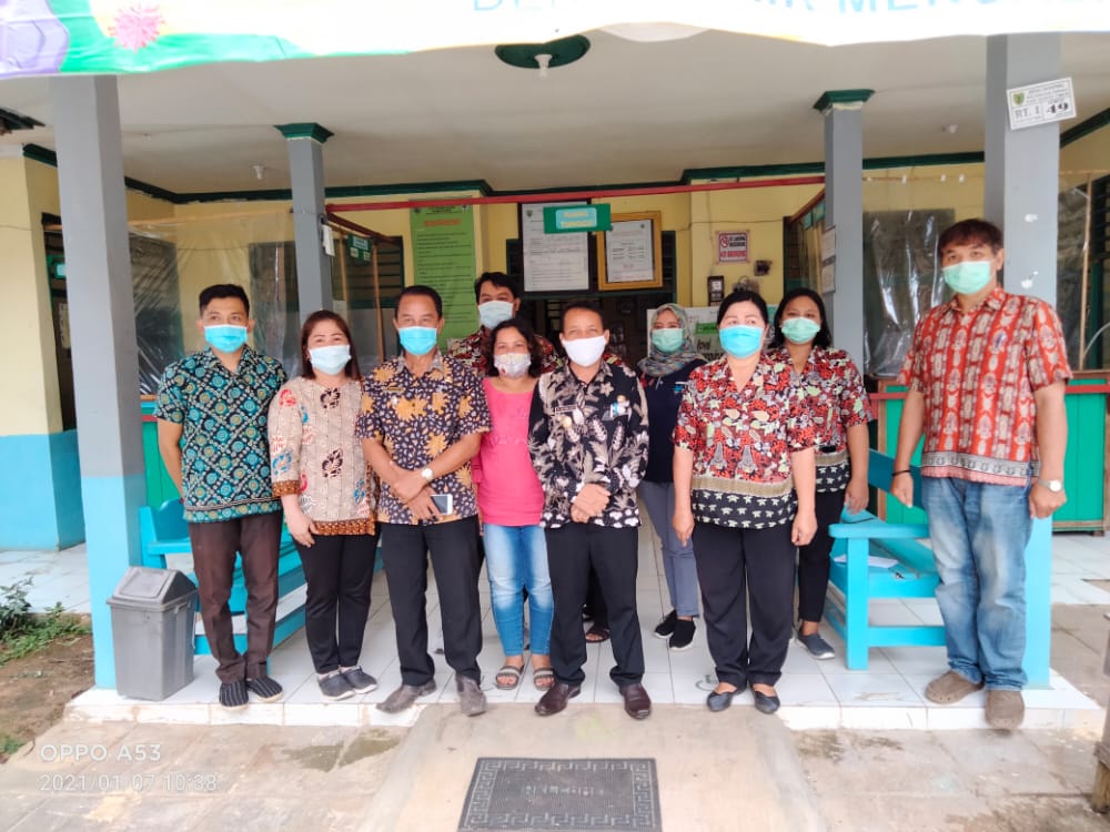 Wakil Bupati Bartim Kunjungi Kantor Camat dan Puskesmas Awang