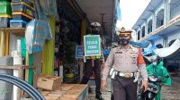 WhatsApp Image 2021-01-14 at 23.22.37 Polres Bartim Imbau Pedagang dan Pengunjung Pasar Laksanakan 3M