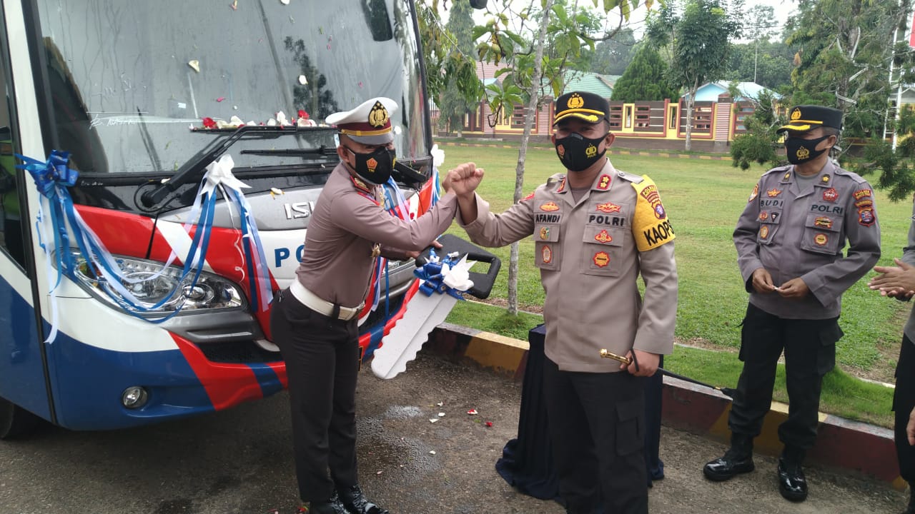 Polres Bartim Luncurkan Mobil Layanan SIM Keliling