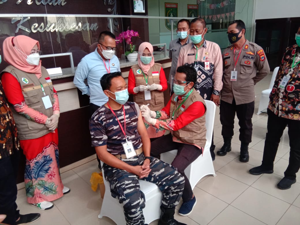 Letda Laut (E) Dianto: Tak Ada Keluhan Setelah Divaksinasi