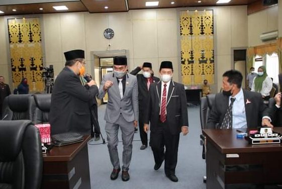 DPRD Gelar Paripurna Pemberhentikan Ibnu-Hermansyah