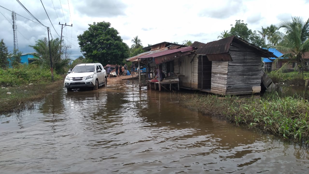 Pemkab Batola Mulai Normalisasi Sungai Semangat Dalam