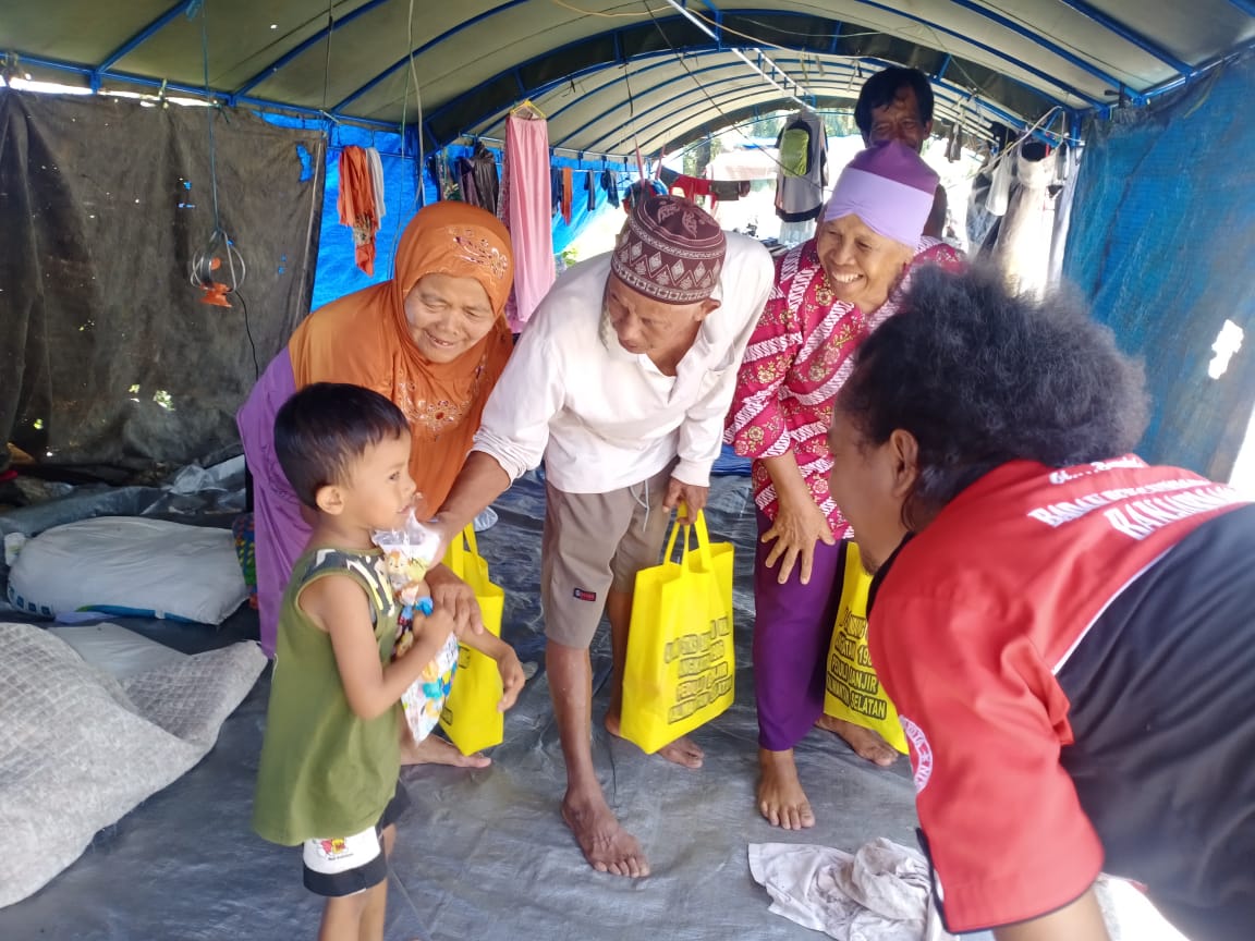 Begini Cara Oi Bangkitkan Keceriaan Anak Pasca Banjir