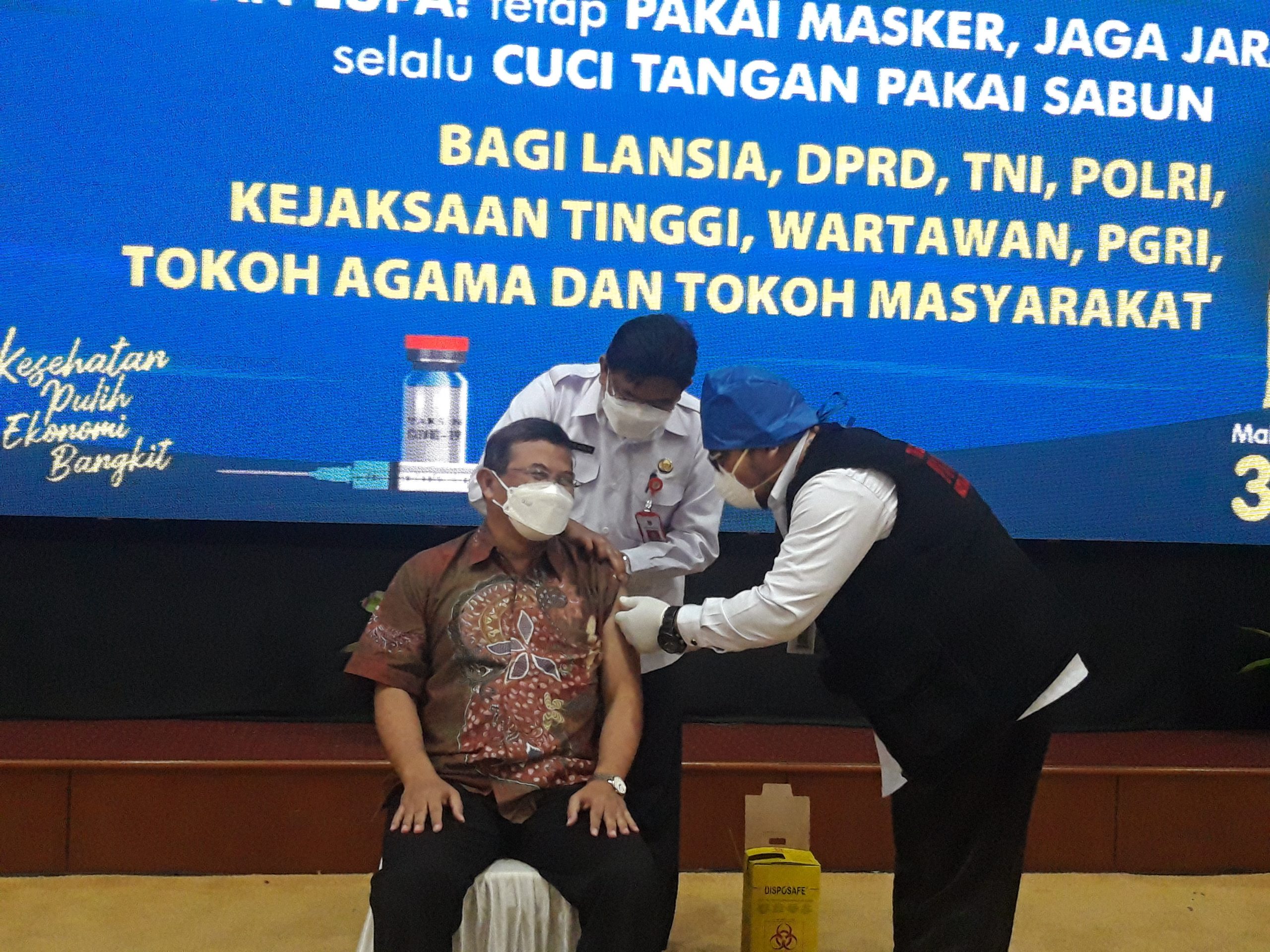 Sutarto Hadi Harapkan Staff ULM Kebagian Kuota Vaksin