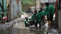 FB_IMG_1611198755710 Pemko Dinilai Kurang Tegas Soal Larangan Membuang Sampah ke Sungai