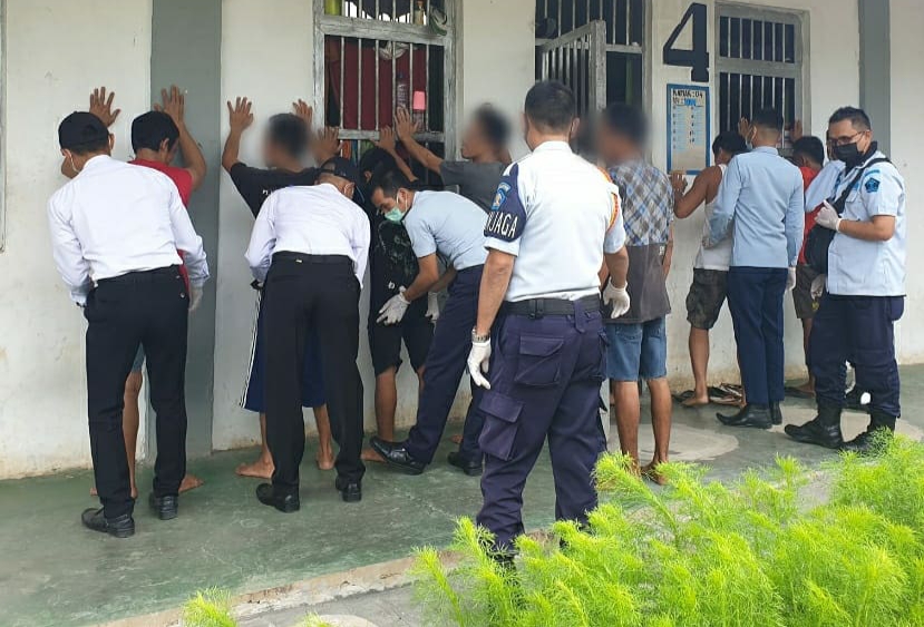 IMG_20210319_202233 Lapas Banjarbaru Libatkan CPNS Periksa Kamar Hunian
