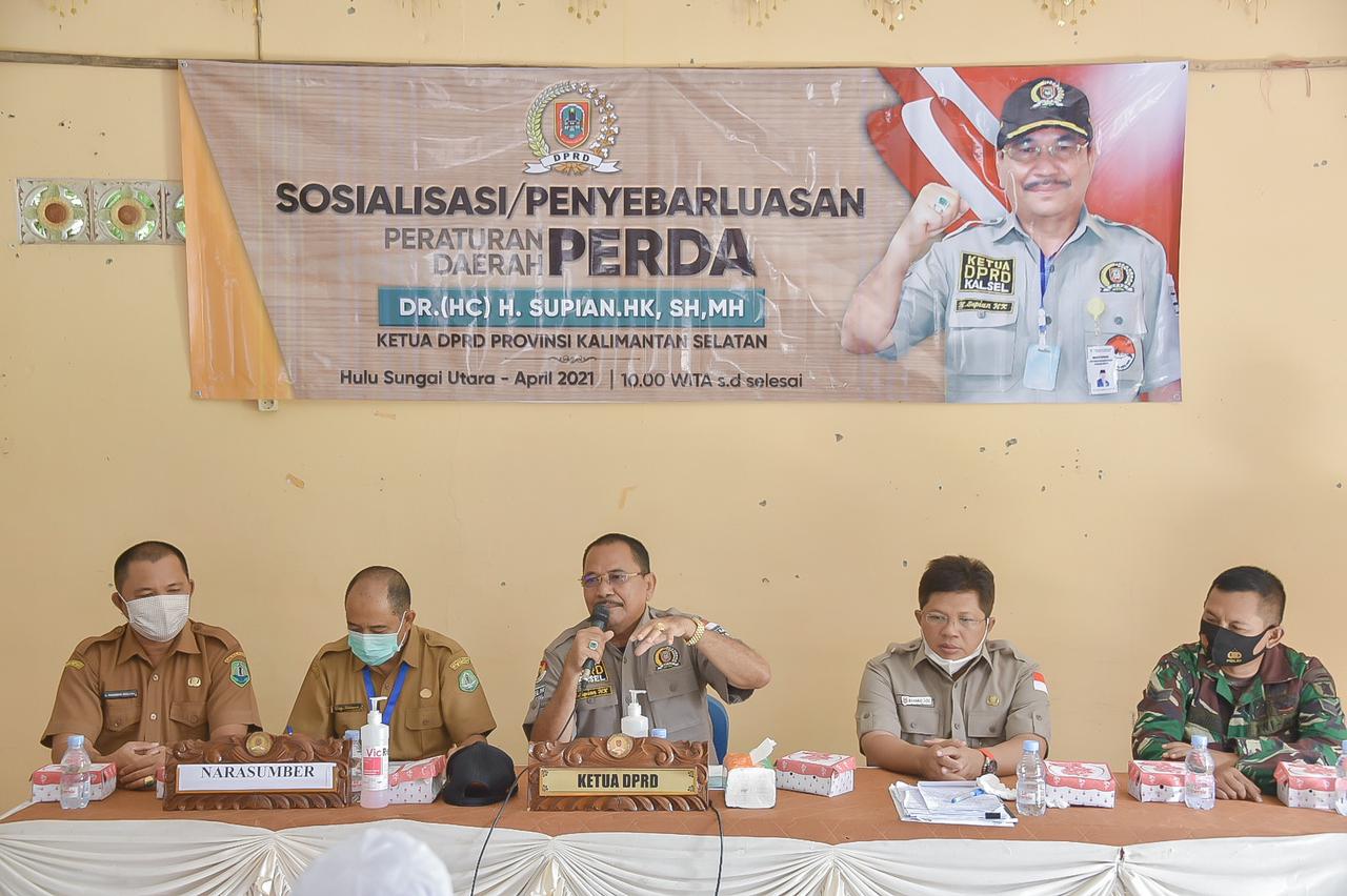 Sosialisasikan Perda, Supian HK Disambuat Warga Babirik