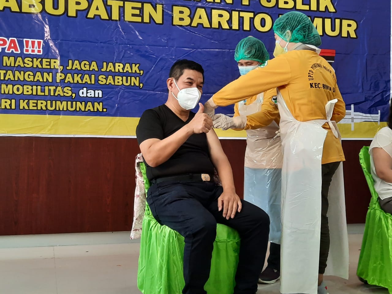 WhatsApp Image 2021-04-20 at 09.27.51 Vaksinasi Kedua di Rumah Jabatan Bupati Bartim