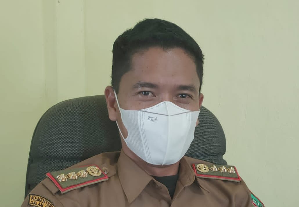 Camat Dusun Tengah Terus Imbau Warga Laksanakan Prokes