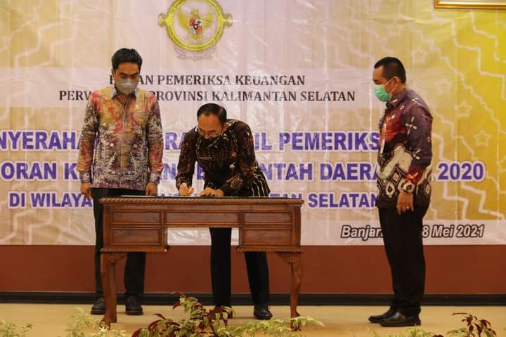 BPK RI Serahkan LHP Kota Banjarmasin