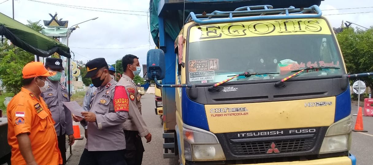 Seorang Sopir Melintas di Pos Perbatasan Bartim Dinyatakan Positif Covid
