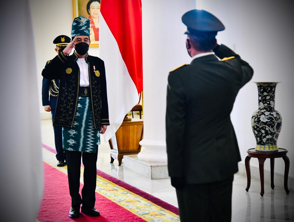 Presiden RI Kenakan Tenun Tanbu pada Peringatan Harlah Pancasila