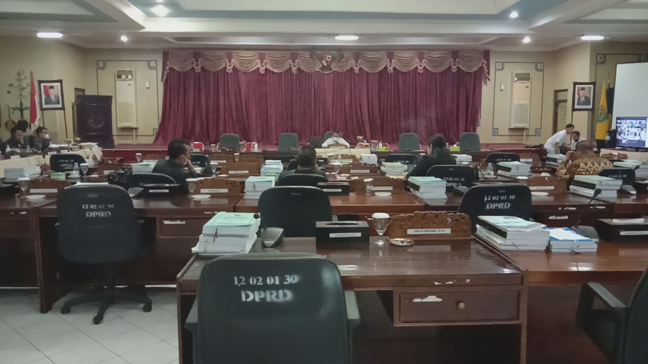 DPRD Bartim Gelar Rapat Paripurna Mengenai Hasil Audit BPK terhadap Penggunaan APBD 2020