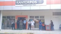 WhatsApp Image 2021-07-31 at 10.21.26 Ipda Abadi Imbau Prokes Penyaluran Bansos di Kantor Pos Tamiyang Layang