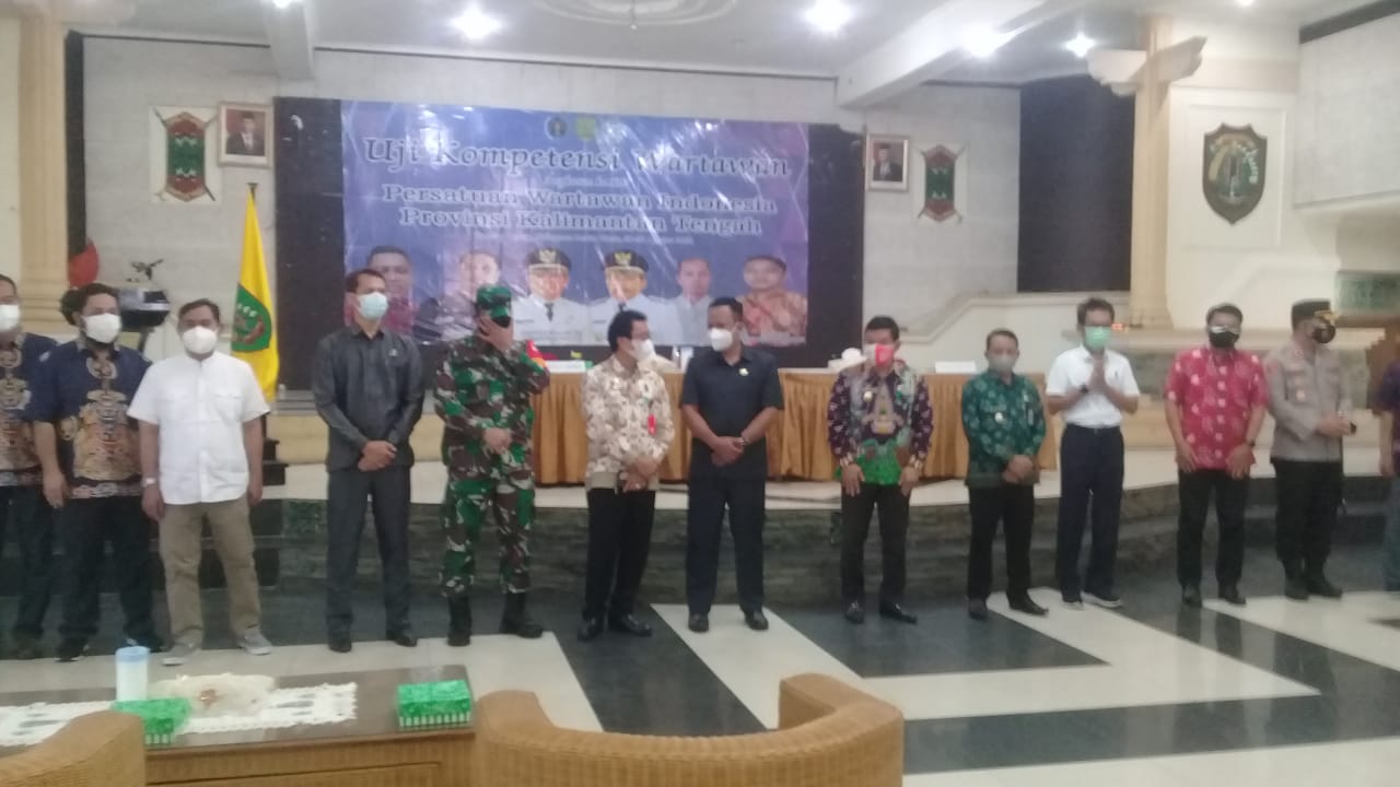 Bupati Ampera AY Mebas Buka UKW XIV Bartim
