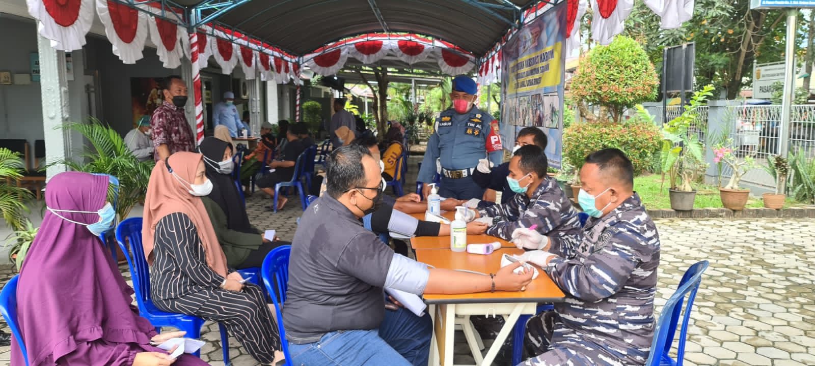 Ciptakan Herd Immunnity , TNI AL Lanal Banjarmasin Kembali Gencarkan Vaksinasi
