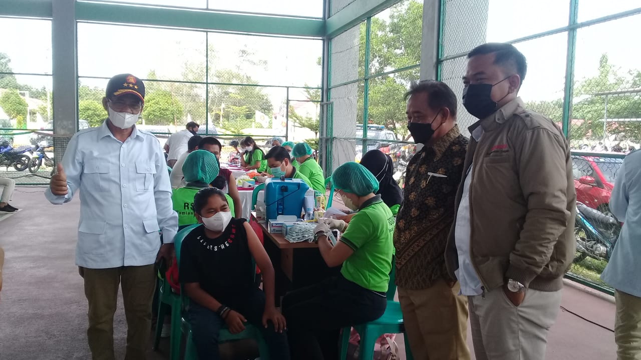 Partai Gerindra Gelar Vaksinasi untuk Pelajar dan Masyarakat Umum