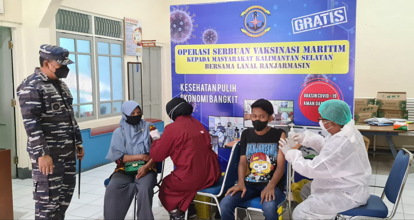 IMG-20211011-WA0030 Menuju Herd Immunity, Nakes Lanal Banjarmasin Kembali Gencarkan Serbuan Vaksinasi