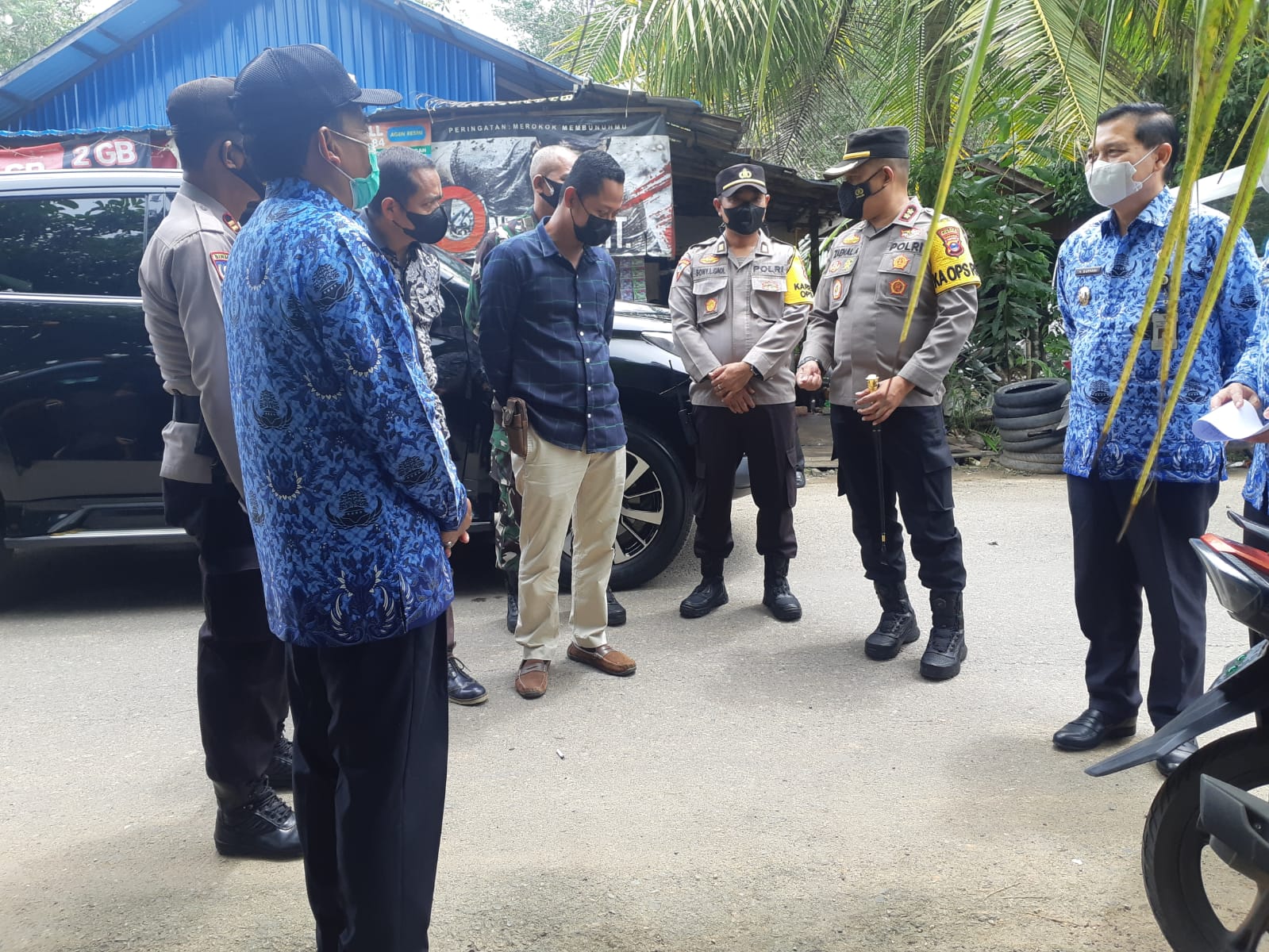 Wabup dan Kapolres Balangan Monitoring Pilkades Serentak