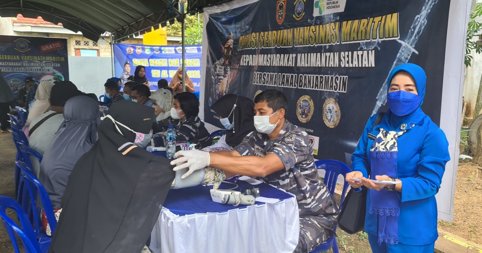 Lanal Banjarmasin Gelar Vaksinasi di Desa Sungai Sipai
