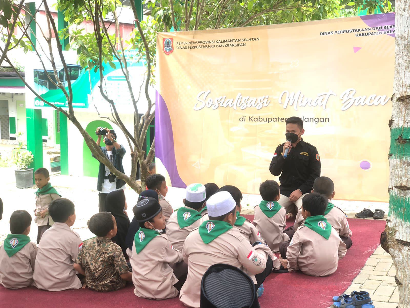 Tingkatkan Minat Baca, Dispersip Kalsel Kunjungi Lima Kabupaten