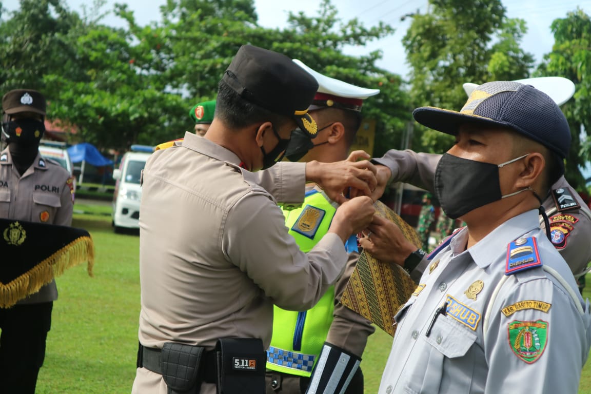 Wakapolres Inspektur Upacara Gelar Pasukan Gabungan Zebra Telabang 2021