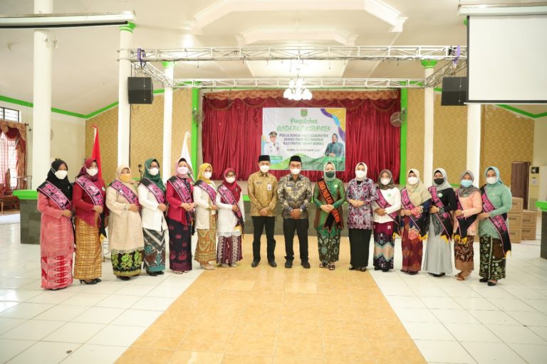 2C4A2EE3-2A25-493E-A504-0E8017259303-768x512 Bupati Zairullah Minta Bunda PAUD Cermati Perkembangan Anak