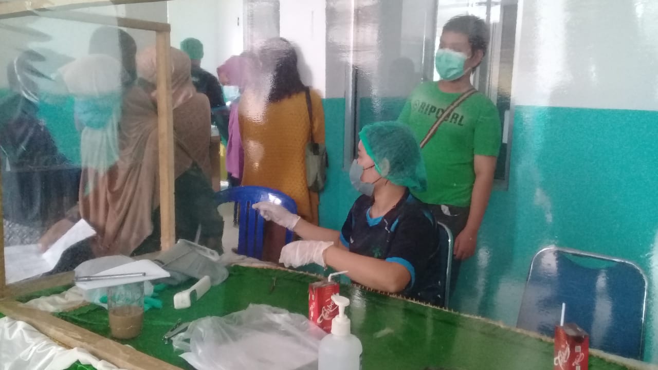 dr Nancy Saragih Senang Warga Ampah Mulai Banyak Ikut Vaksinasi