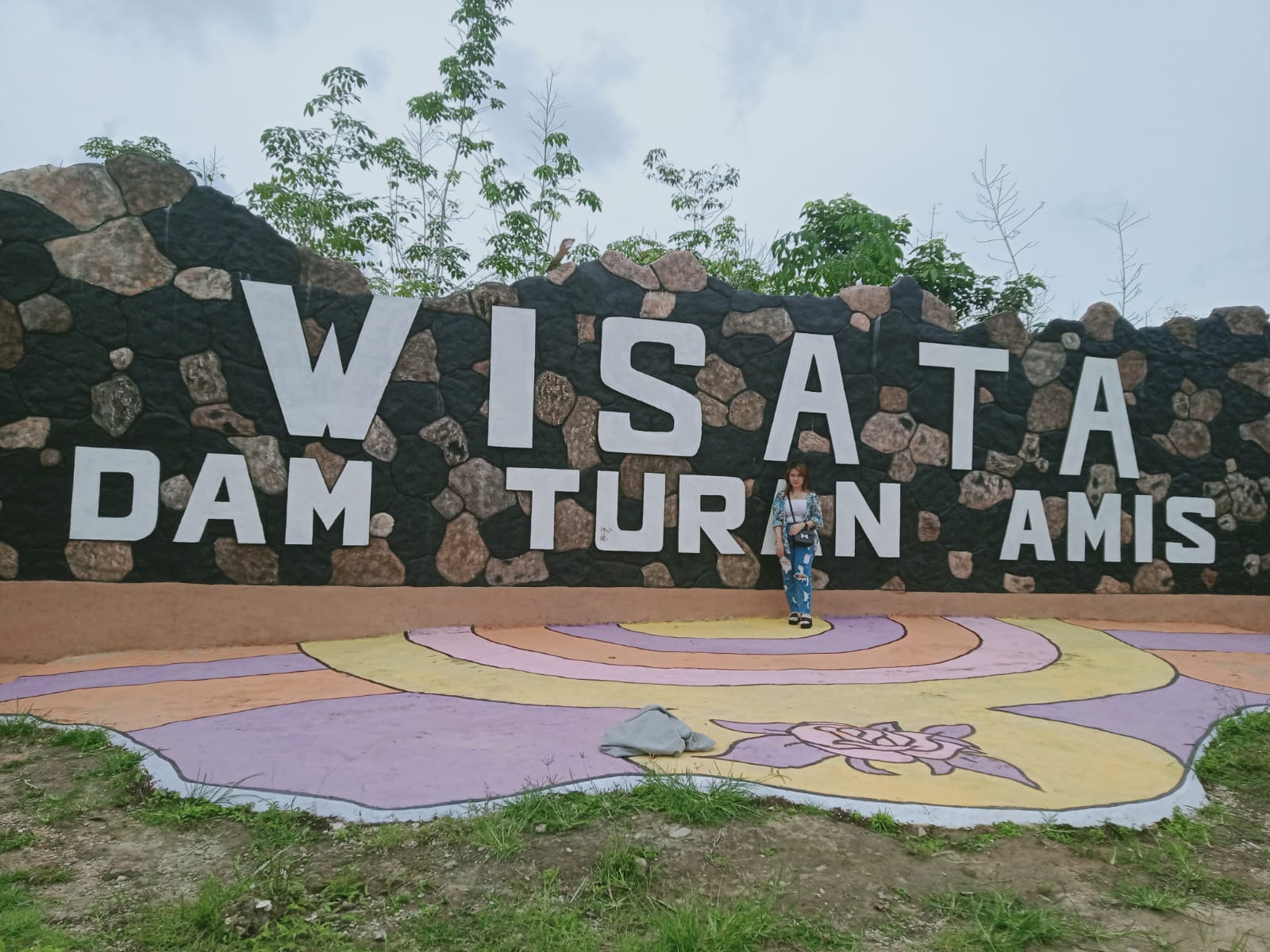 Poppy-Nafisah ‘Promosikan’ Wisata Dam Turan Amis