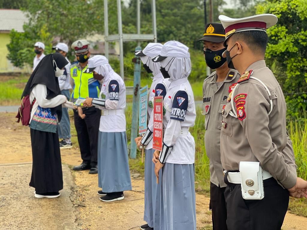 Satlantas Polres Bartim Tegakkan PKS di Sekolah
