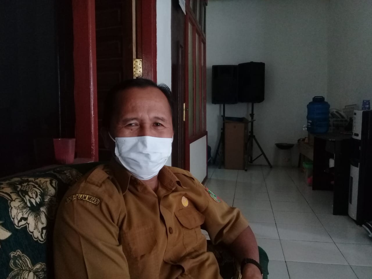 1ce882cd-0dd3-4865-890b-e72ca3f11535 Pemerintah Desa Didi Tambah Kandang Usaha Ayam Pedaging