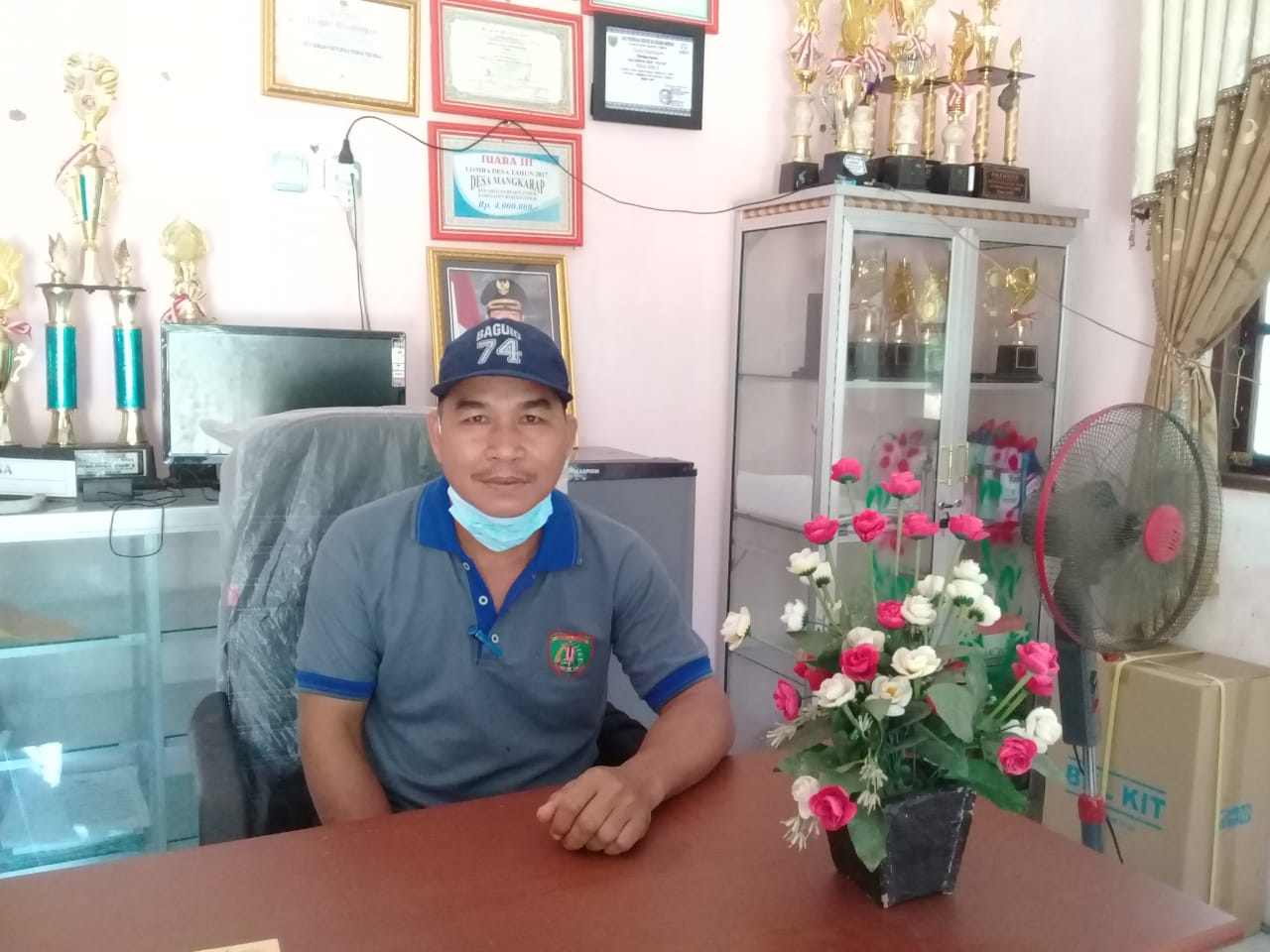 935f381f-2c06-400c-937d-2e5b60962d58 Warga Mangkarap Keluhkan Air PDAM Belum Mengalir