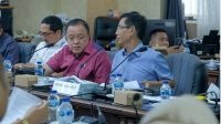 Ketua-Komisi-III-DPRD-Kalsel-Hasanuddin-Murad-saat-rapat-kerja-dengan-Dinas-Perhubungan-Kalsel-Selasa-2102022.-humas-DPRD-Kalsel