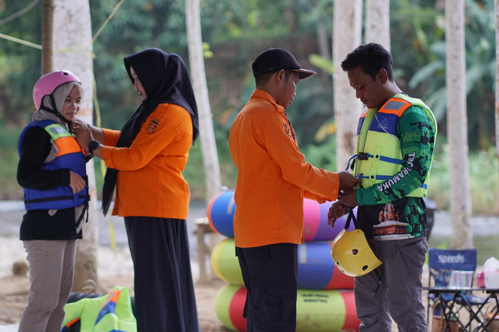 Disporapar Balangan Tingkatkan Kesiapsiagaan Pokdarwis dengan Pelatihan Rescue