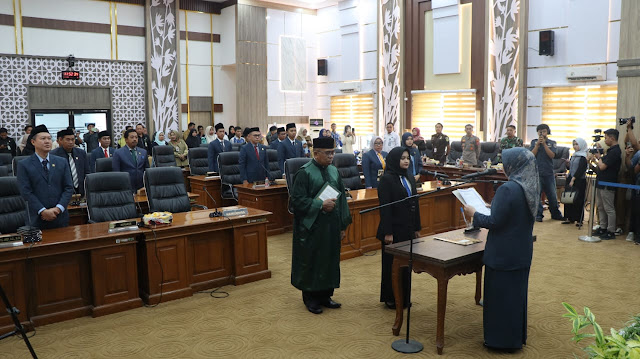 Hairunnisa Resmi Dilantik sebagai Anggota DPRD Balangan